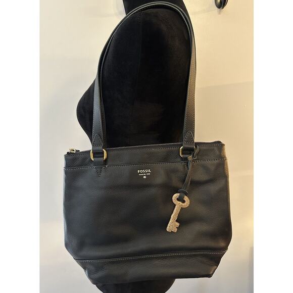 Fossil Purse Vintage Black~ Sparkle Key Hardware Zip Close Pockets Medium Size - Picture 1 of 13